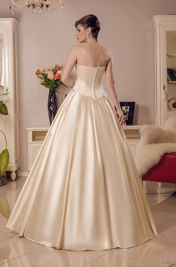 ---A line style golden wedding dress with a straight neckline embellished with sequins and sparkling stones--