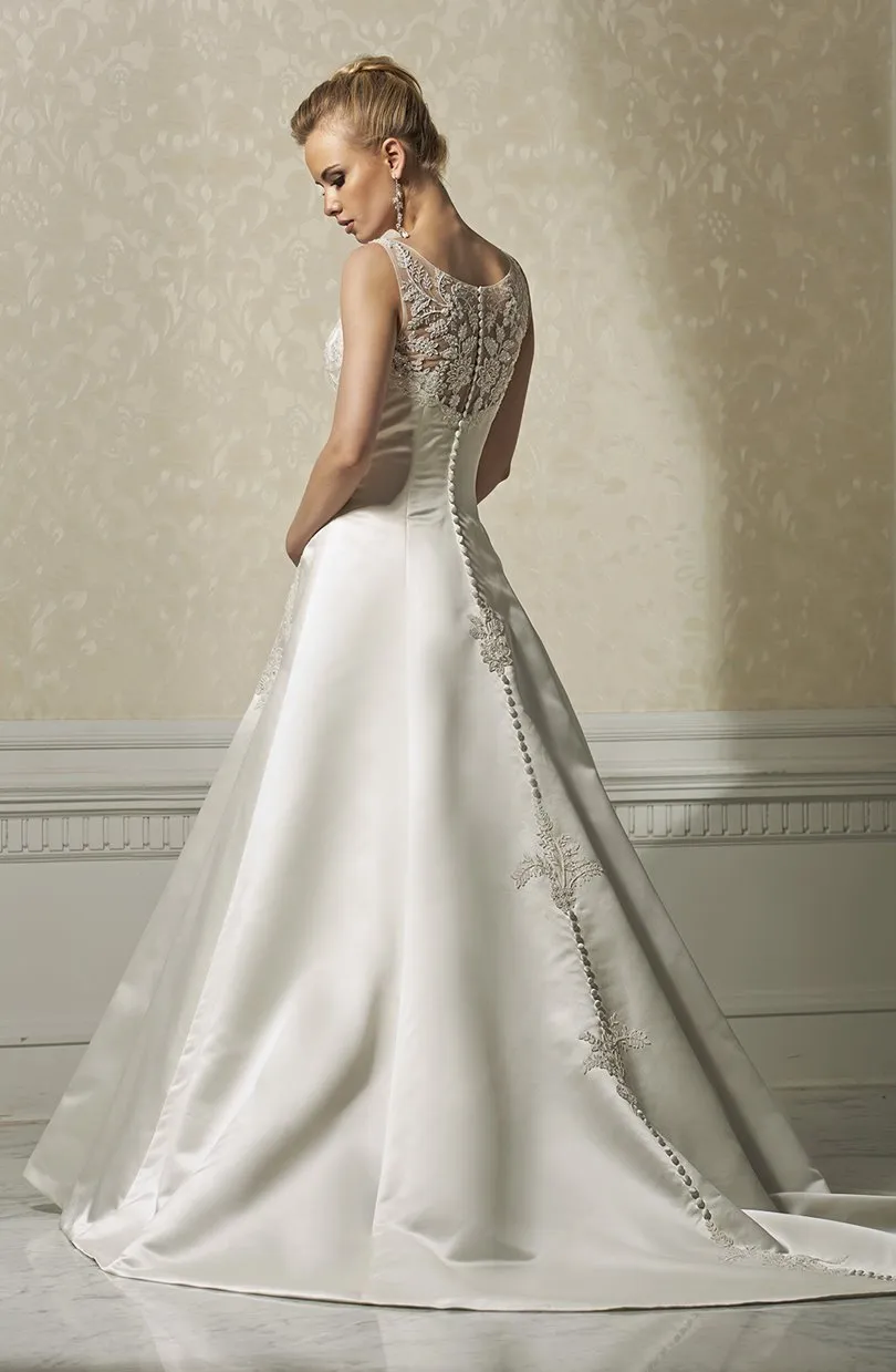 ---Wedding dress 2021 collection for sale online made in satin with lace applications--