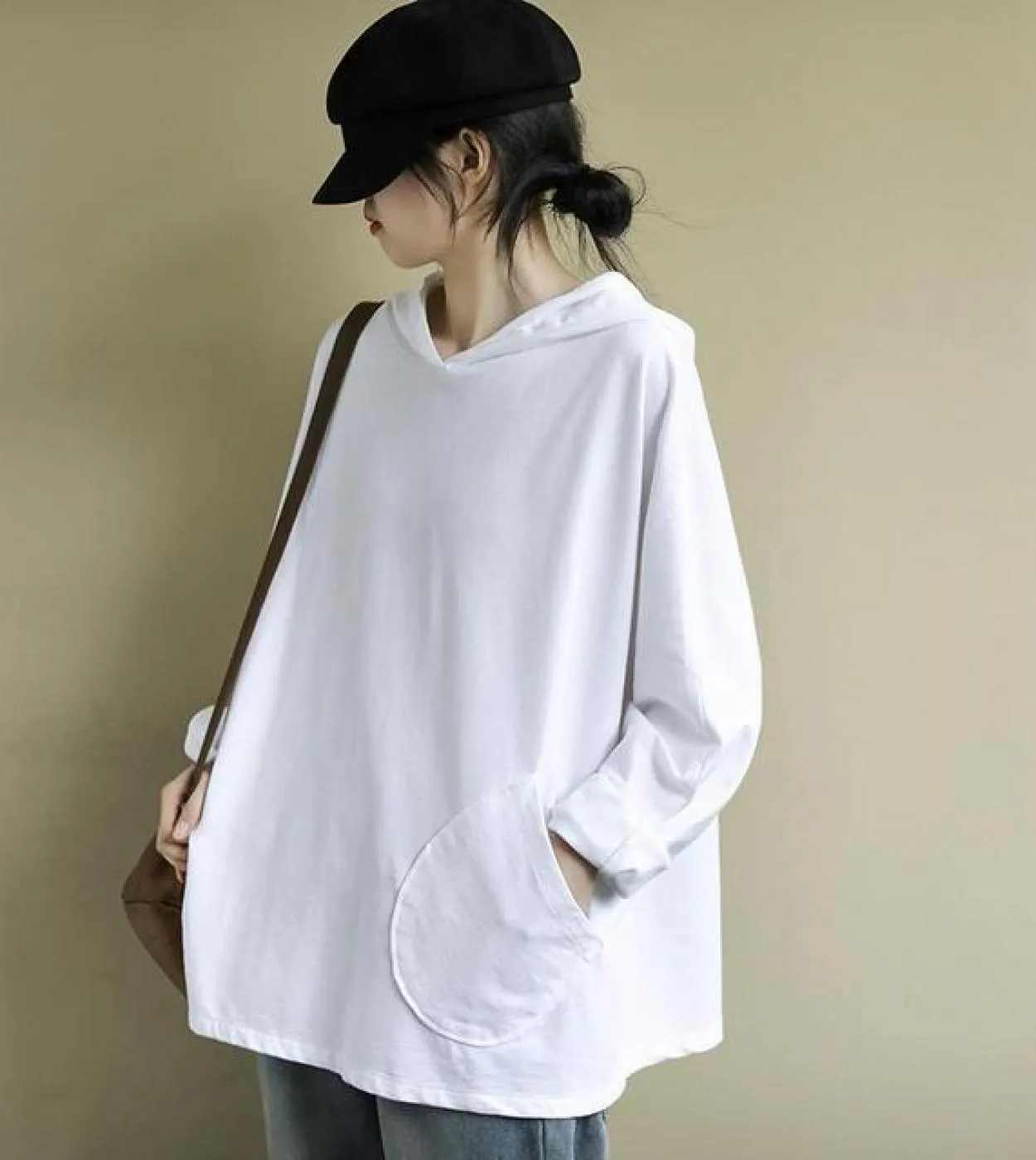 2022 Primavera Autunno Arts Style Donna manica lunga allentata con cappuccio Tshirt Allmatched Casual Cotton White Tee Shirt Fem